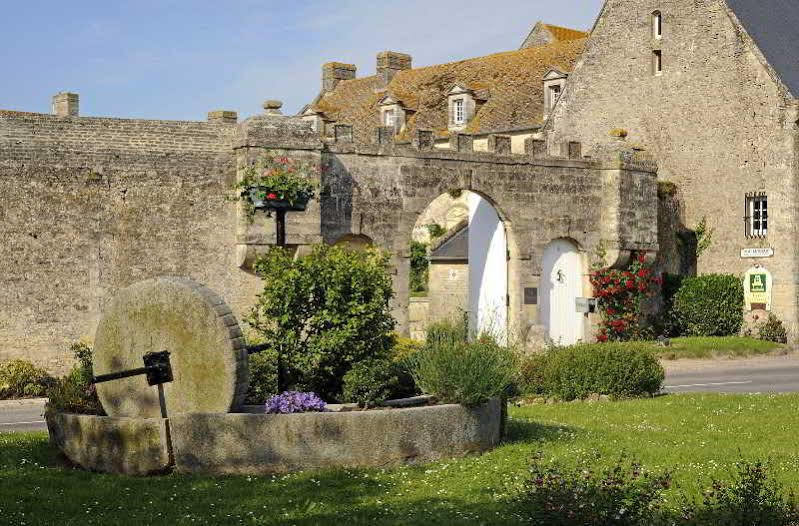 Domaine De La Ranconniere Et De Mathan Crépon Exteriör bild